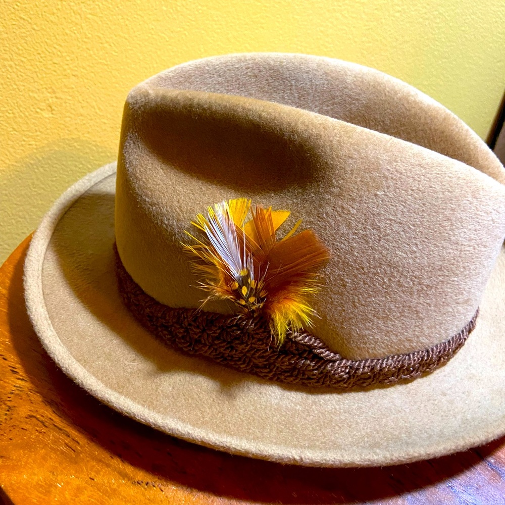 Tan Stetson hat
